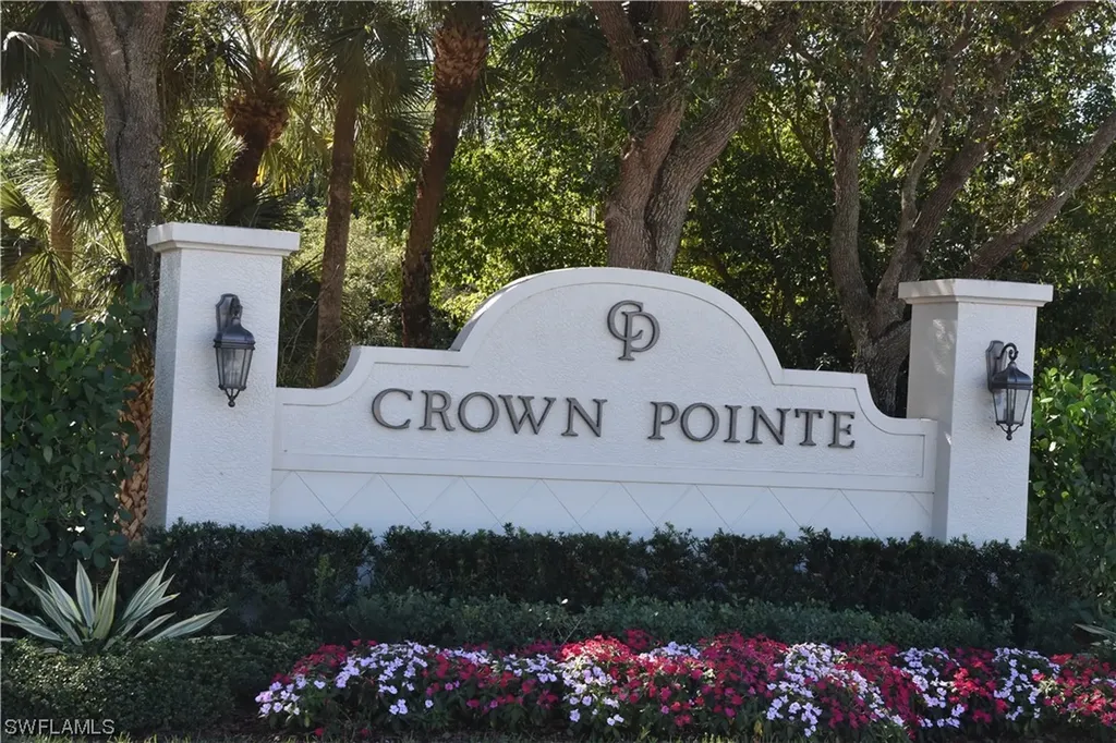 2908 W Crown Pointe Boulevard Naples FL 34112