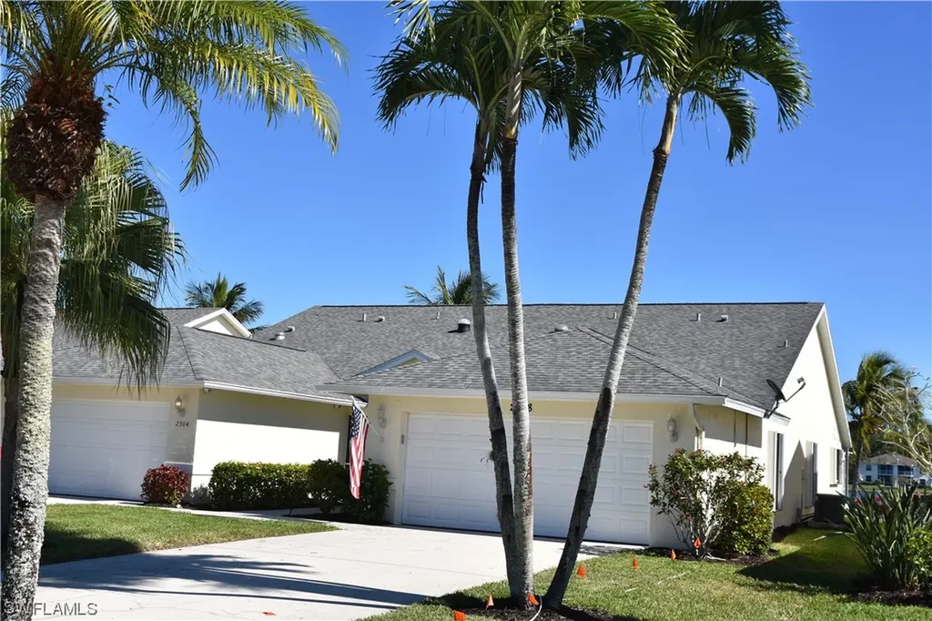 2908 W Crown Pointe Boulevard Naples FL 34112