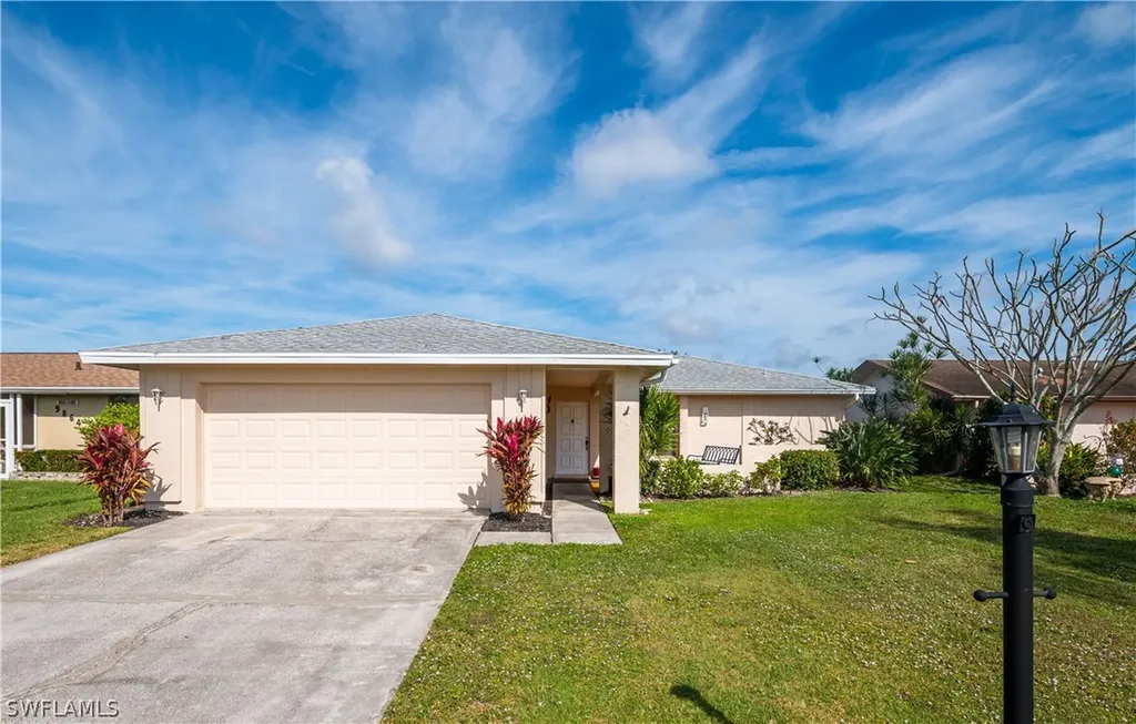 9860 Owlclover Street Fort Myers FL 33919