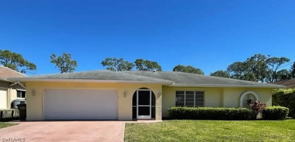 1901 SW 15th Avenue Cape Coral FL 33991
