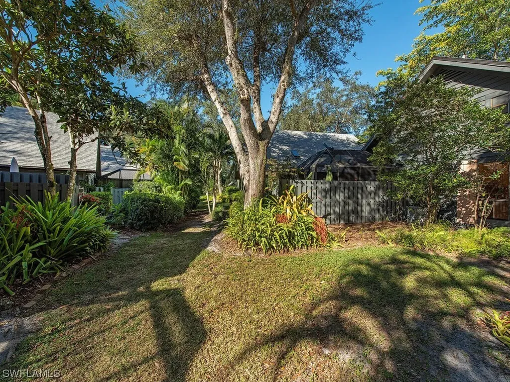 1345 Solana Road Naples FL 34103