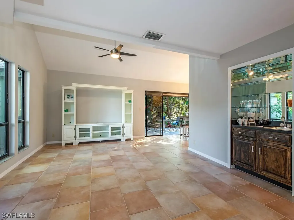 1345 Solana Road Naples FL 34103