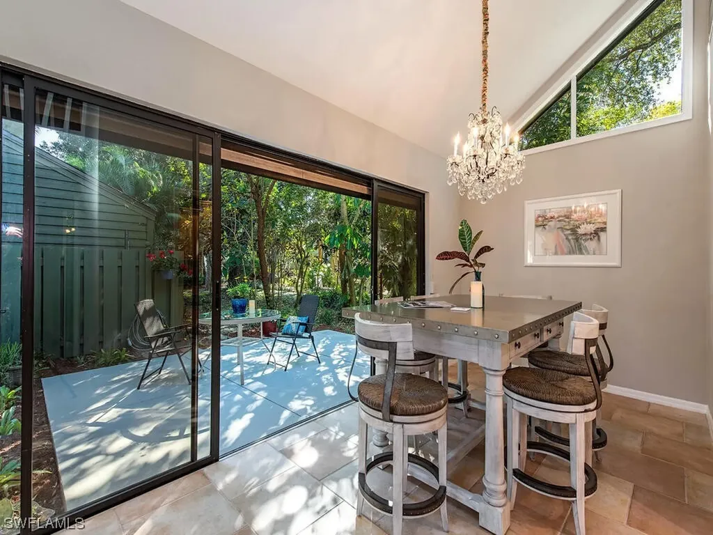 1345 Solana Road Naples FL 34103