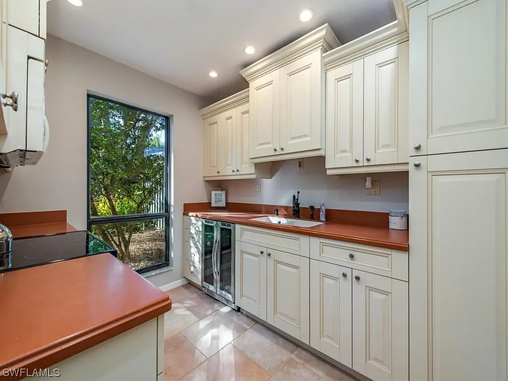 1345 Solana Road Naples FL 34103