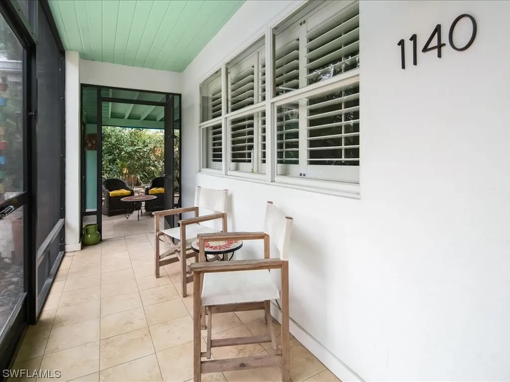 1140 9th Avenue N Naples FL 34102