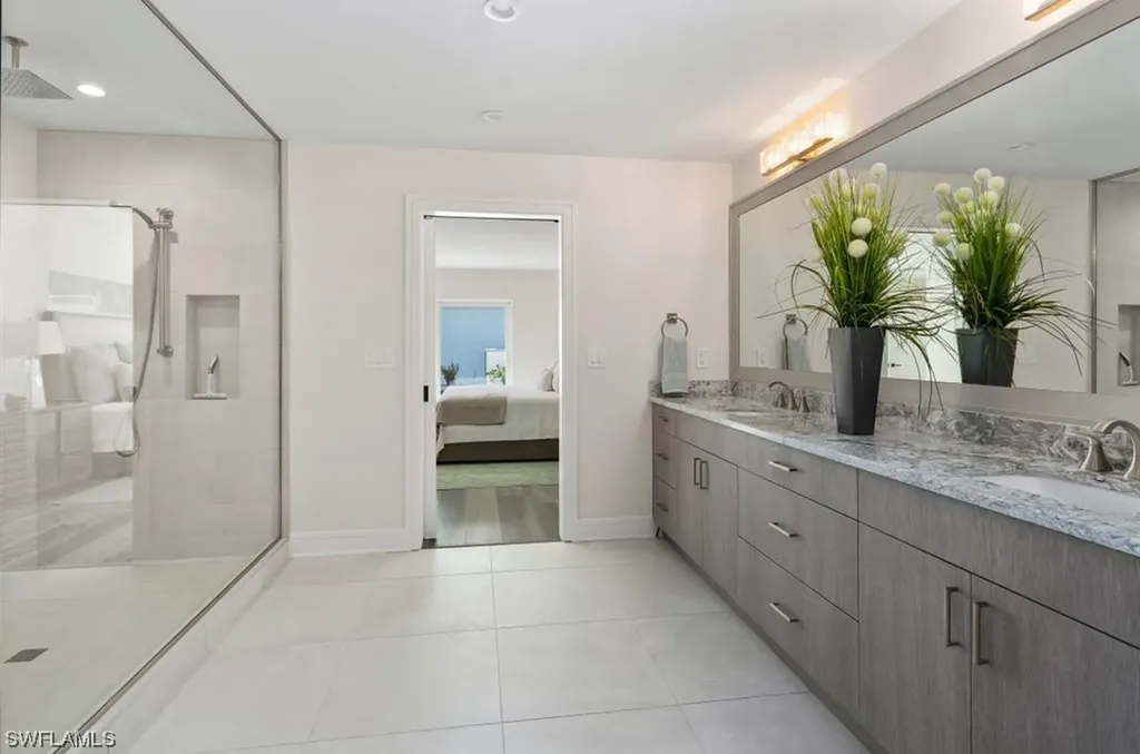 4838 West Boulevard Naples FL 34103