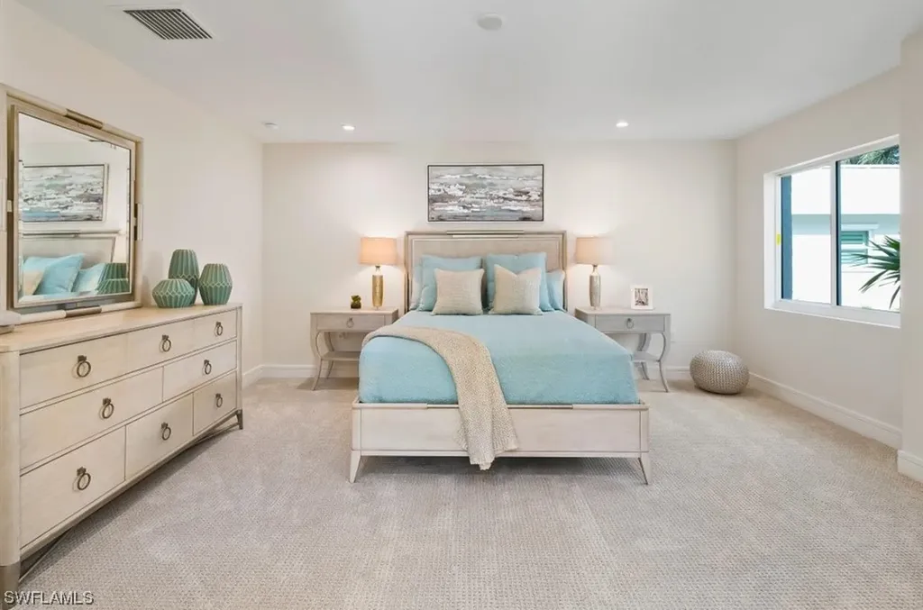 4838 West Boulevard Naples FL 34103