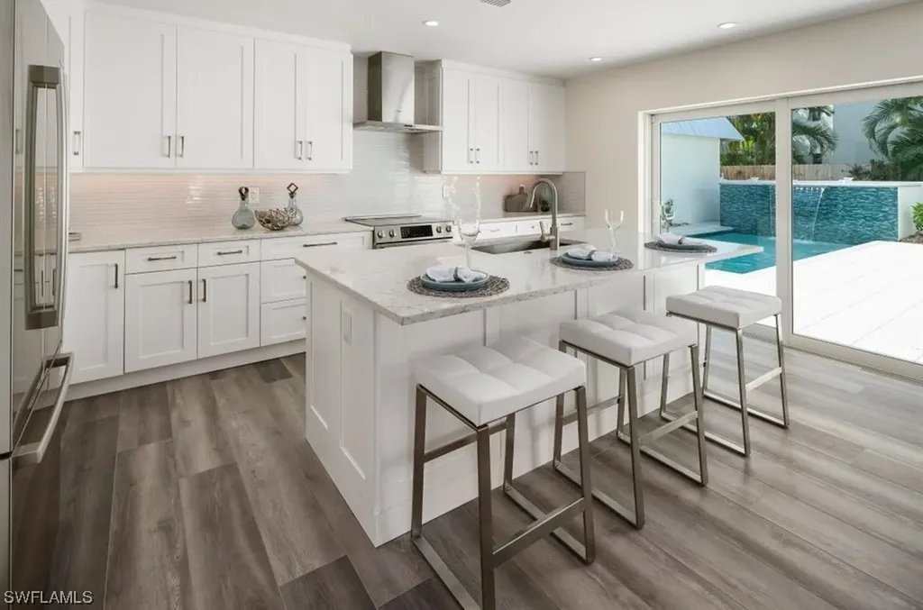 4838 West Boulevard Naples FL 34103