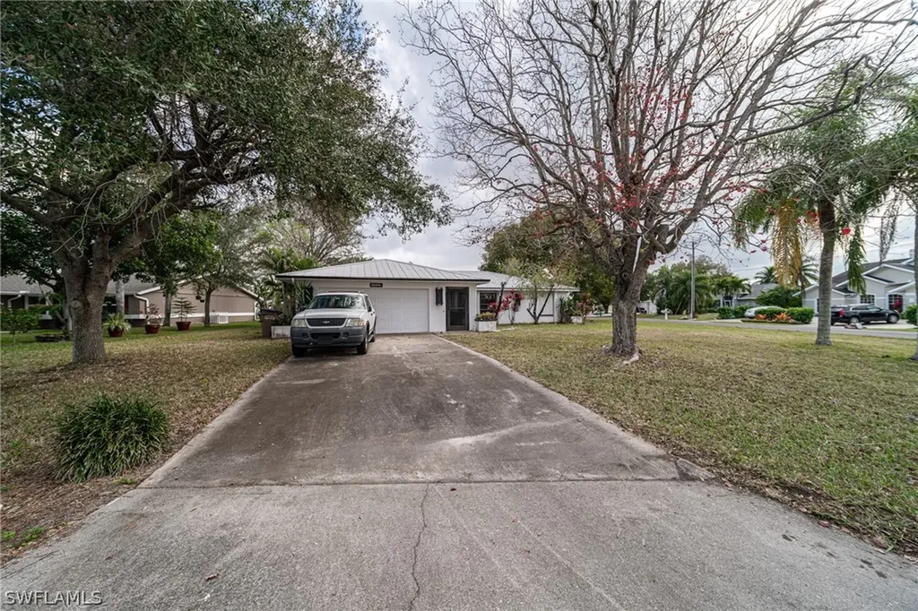 1020 SE 4th Street Cape Coral FL 33990
