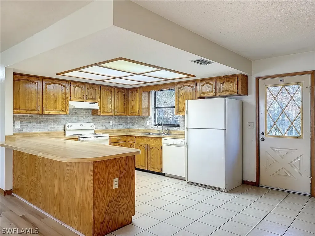 15696 Ponce De Leon Boulevard Brooksville FL 34601