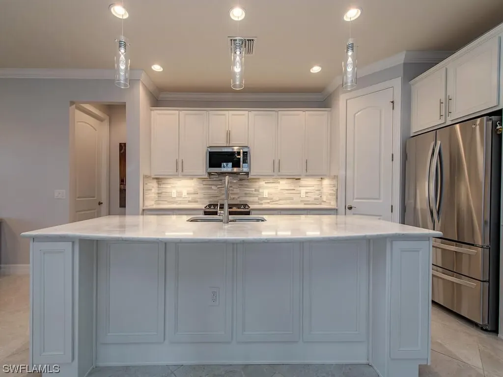 16221 Borelle Circle Naples FL 34110