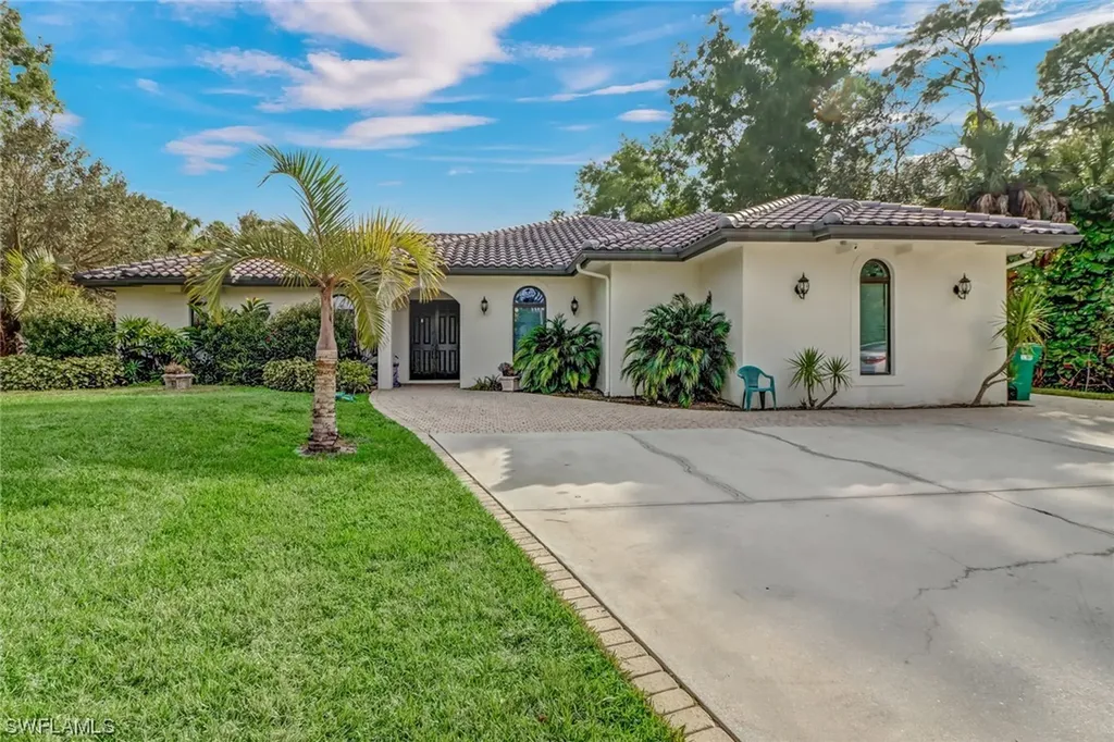 4116 15th Avenue SW Naples FL 34116
