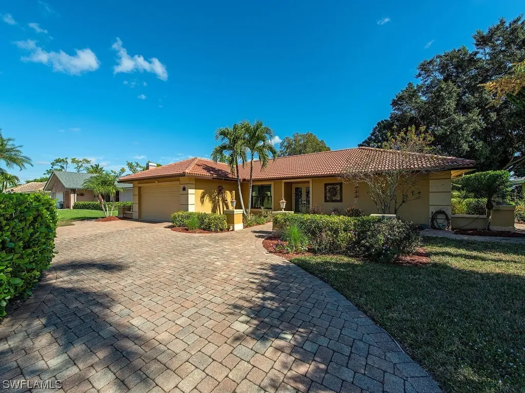 439 Torrey Pines Point Naples FL 34113