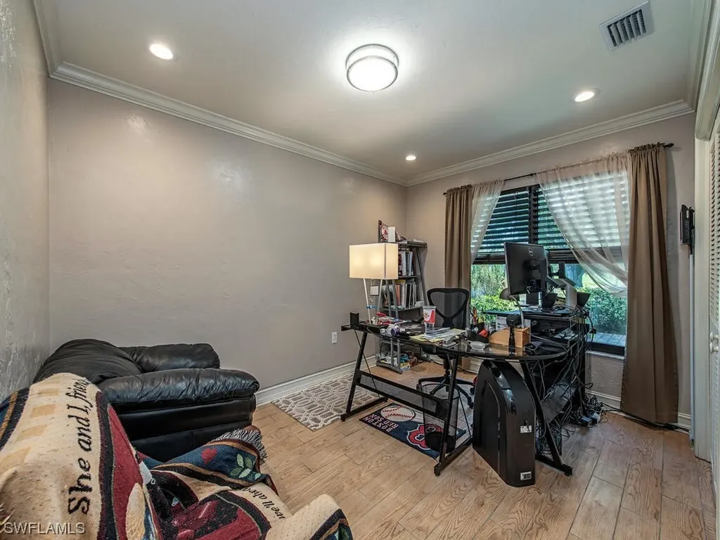 439 Torrey Pines Point Naples FL 34113