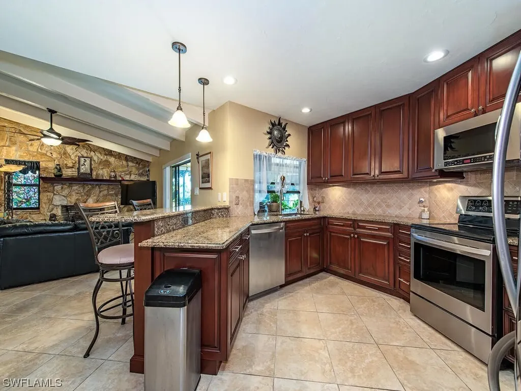 439 Torrey Pines Point Naples FL 34113
