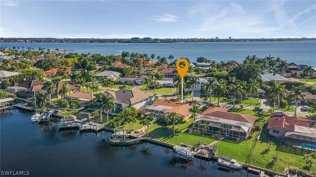 913 Dolphin Drive Cape Coral FL 33904