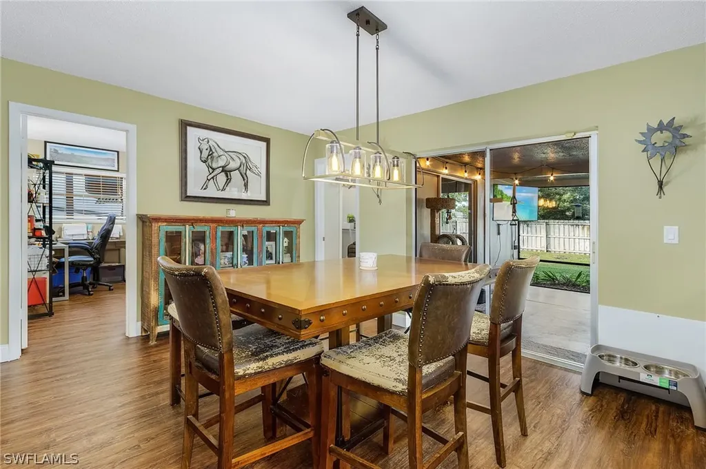 2413 La Salle Avenue Fort Myers FL 33907