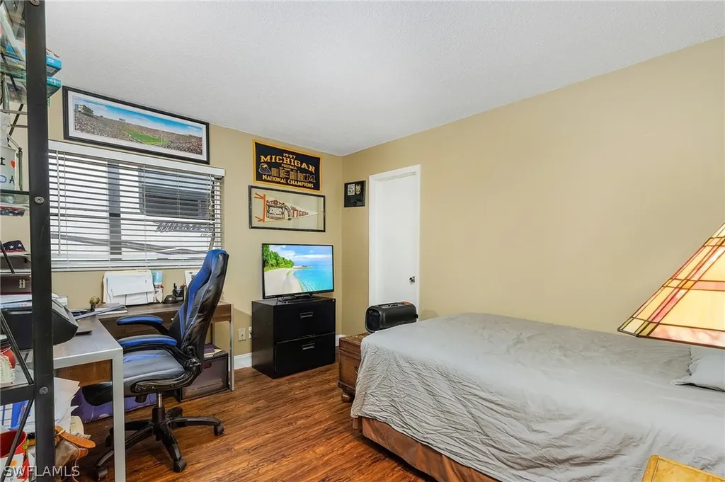 2413 La Salle Avenue Fort Myers FL 33907