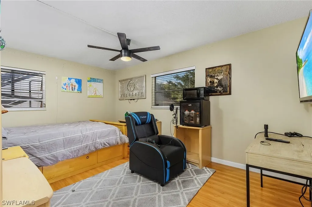 2413 La Salle Avenue Fort Myers FL 33907