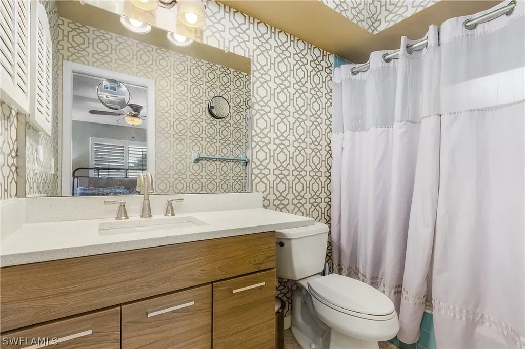 2413 La Salle Avenue Fort Myers FL 33907