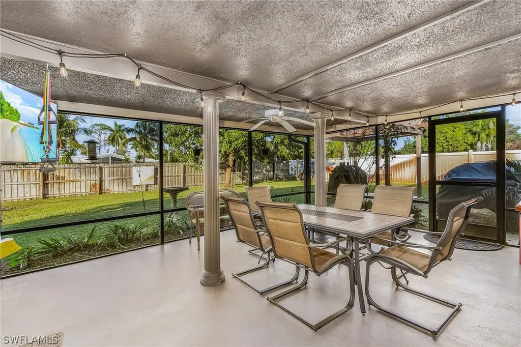 2413 La Salle Avenue Fort Myers FL 33907