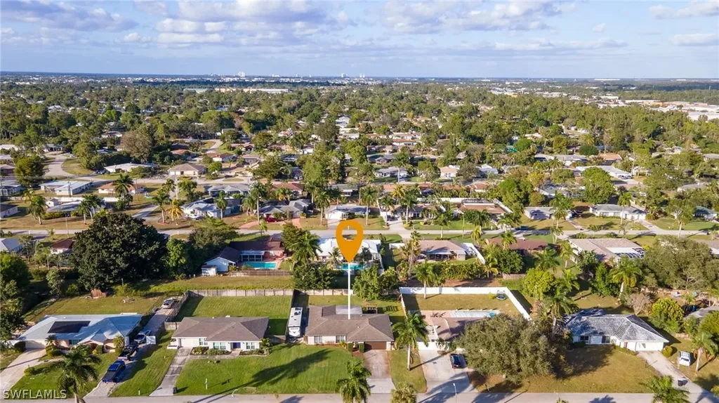 2413 La Salle Avenue Fort Myers FL 33907