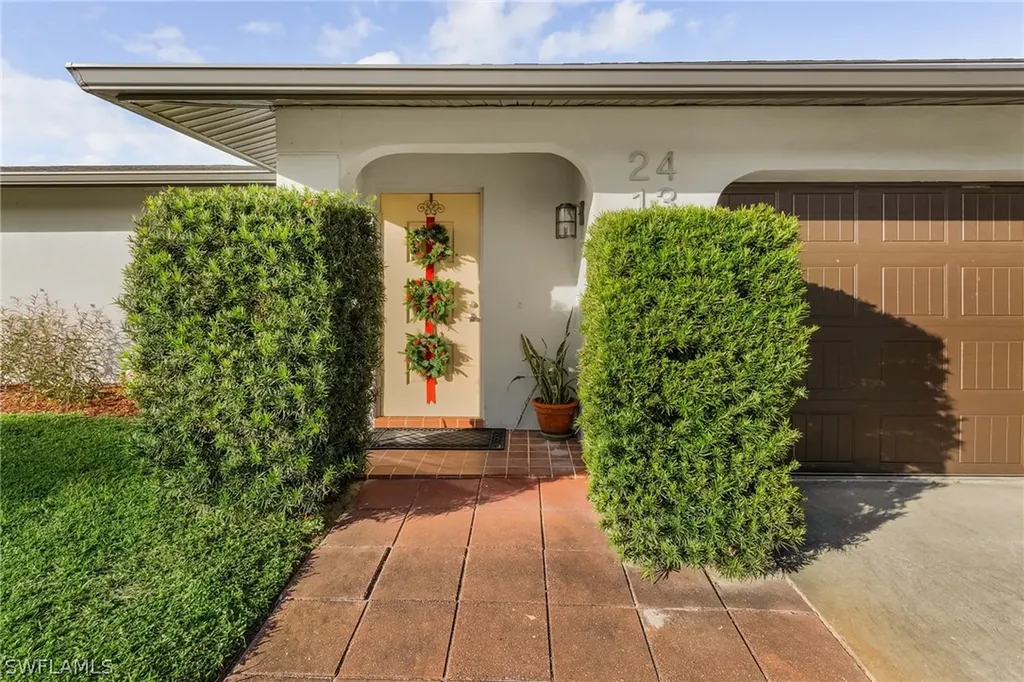 2413 La Salle Avenue Fort Myers FL 33907