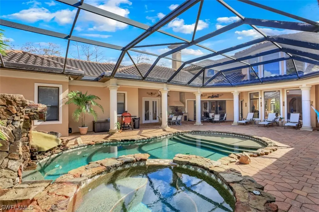 3645 7th Avenue NW Naples FL 34120