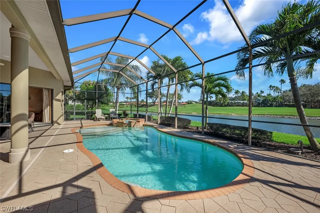 3012 Hendon Court Naples FL 34105
