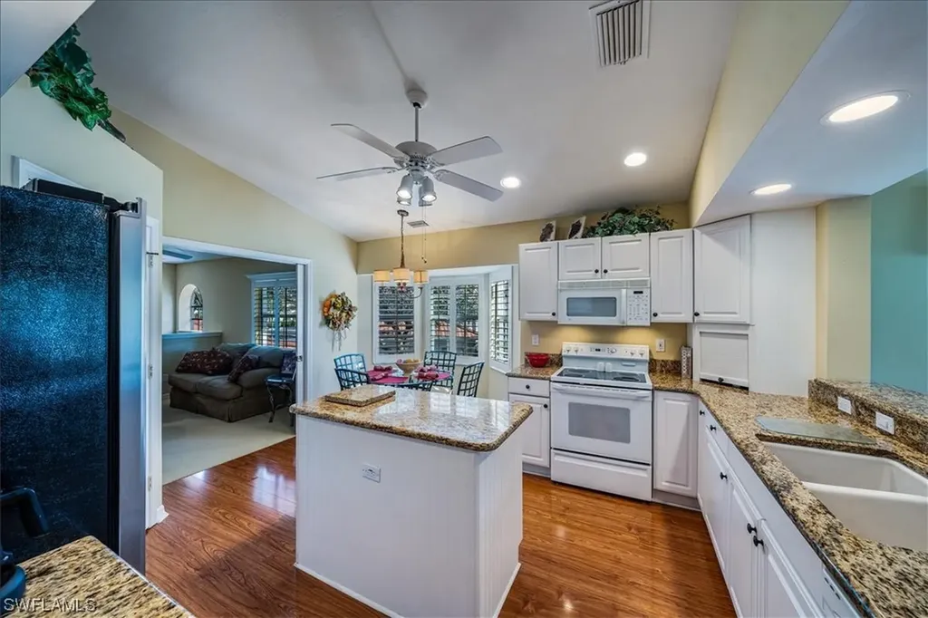 6210 Reserve Circle Naples FL 34119