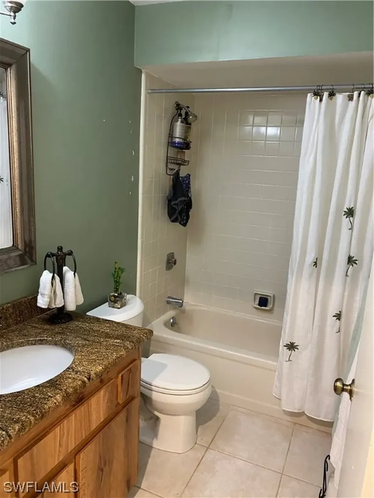 4821 Lakewood Boulevard Naples FL 34112