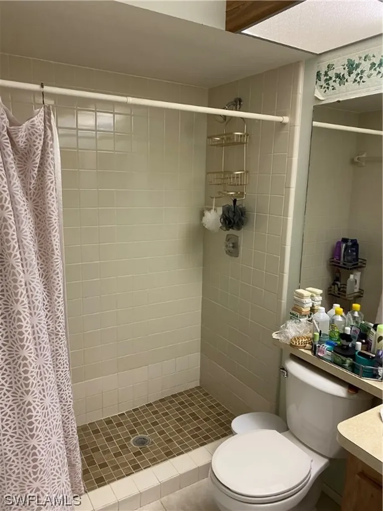 4821 Lakewood Boulevard Naples FL 34112