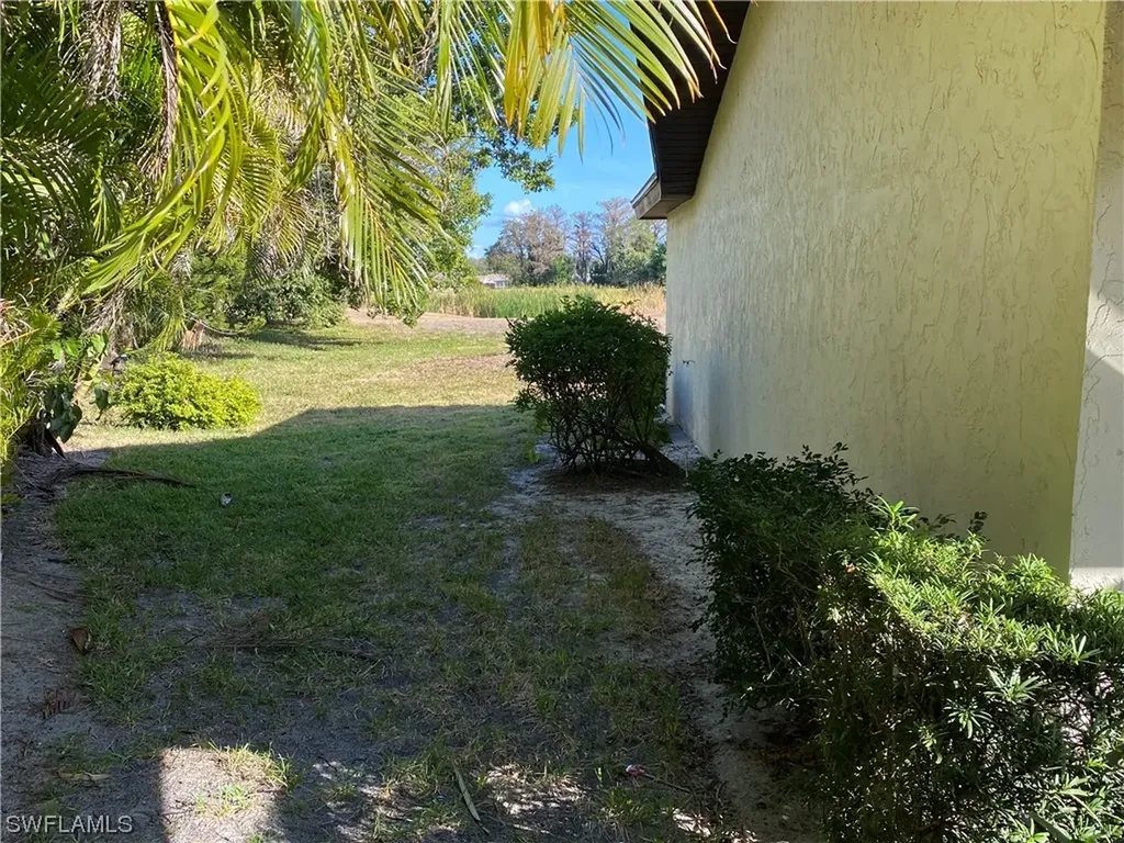 4821 Lakewood Boulevard Naples FL 34112