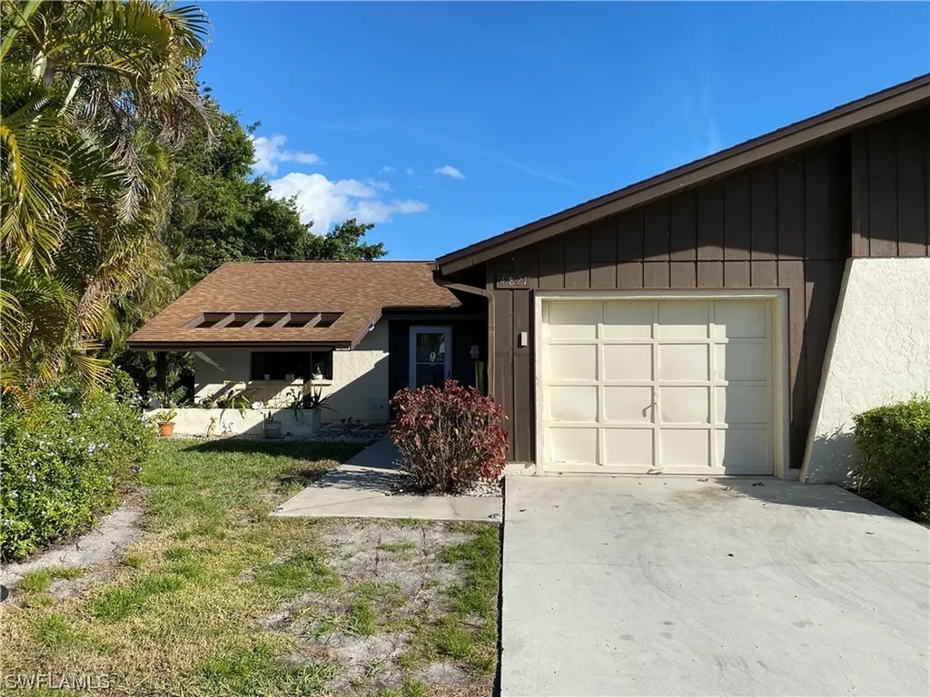 4821 Lakewood Boulevard Naples FL 34112