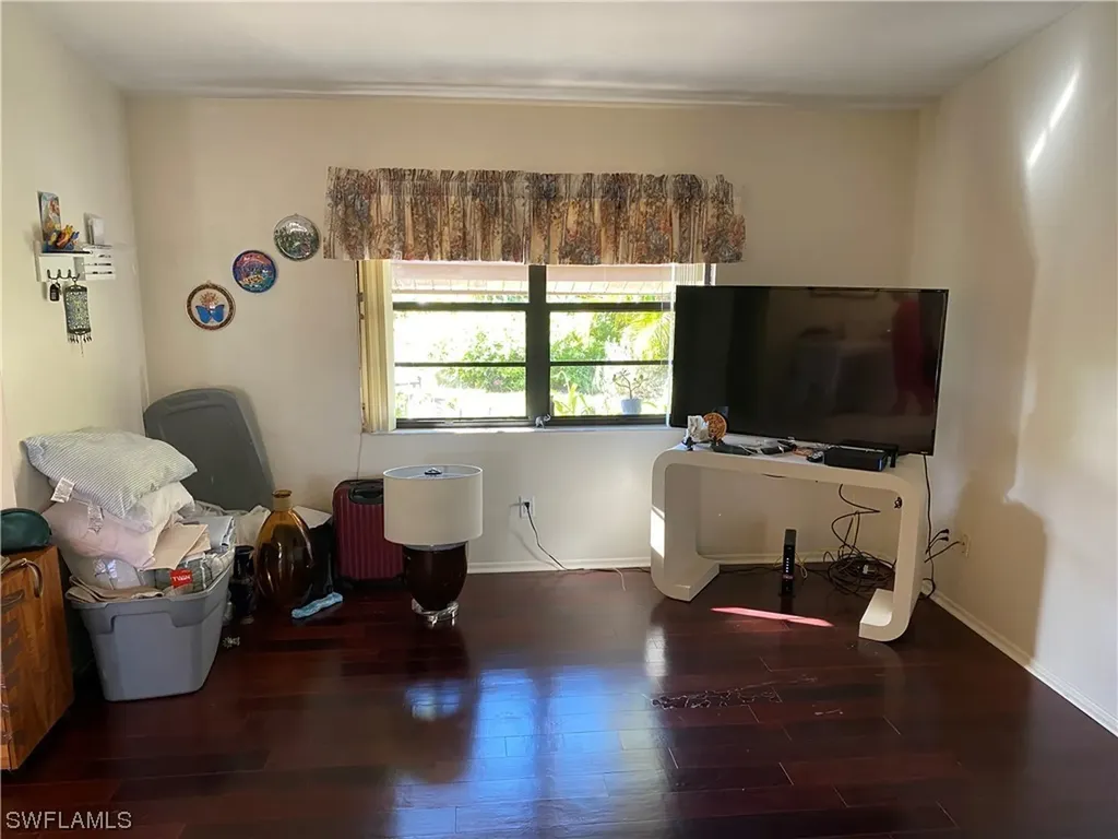 4821 Lakewood Boulevard Naples FL 34112