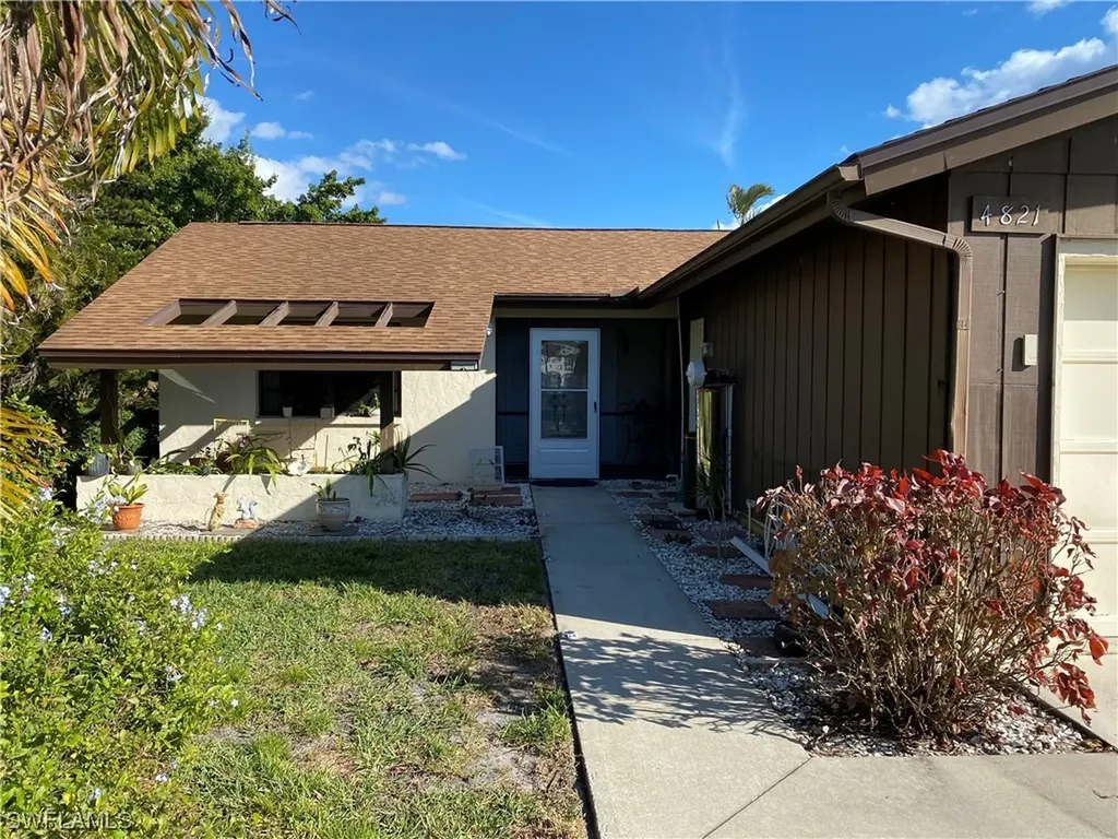 4821 Lakewood Boulevard Naples FL 34112