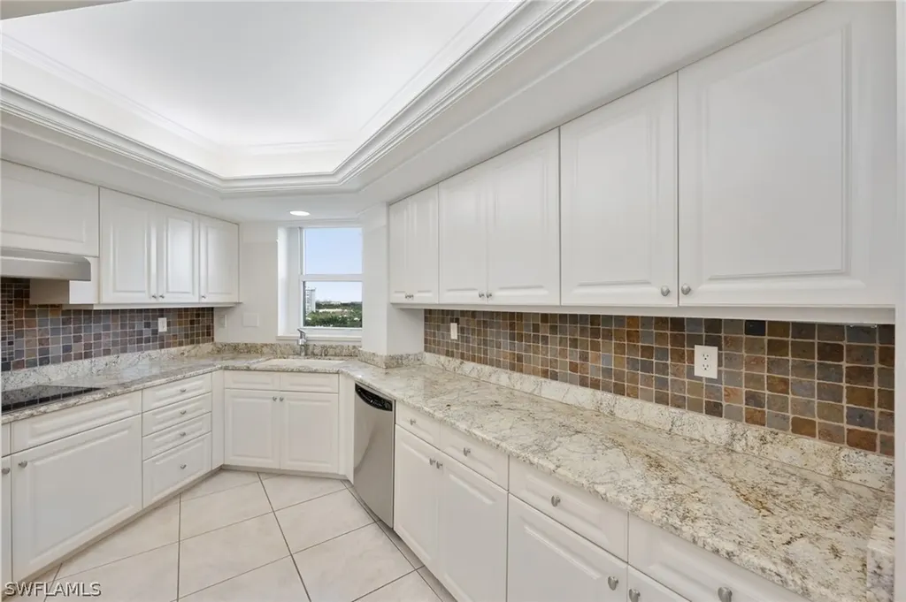 6001 Pelican Bay Boulevard Naples FL 34108-8166