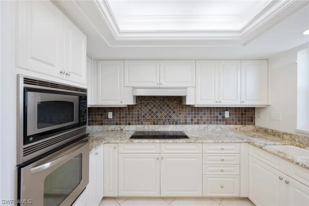 6001 Pelican Bay Boulevard Naples FL 34108-8166