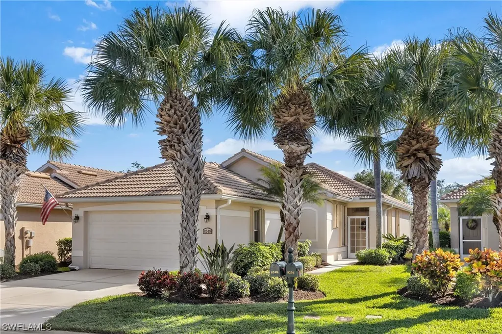 8248 Woodridge Pointe Drive Fort Myers FL 33912