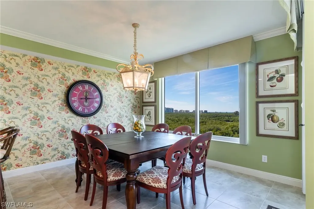 445 Cove Tower Drive Naples FL 34110