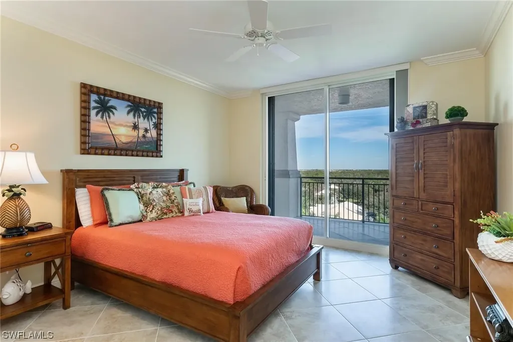445 Cove Tower Drive Naples FL 34110
