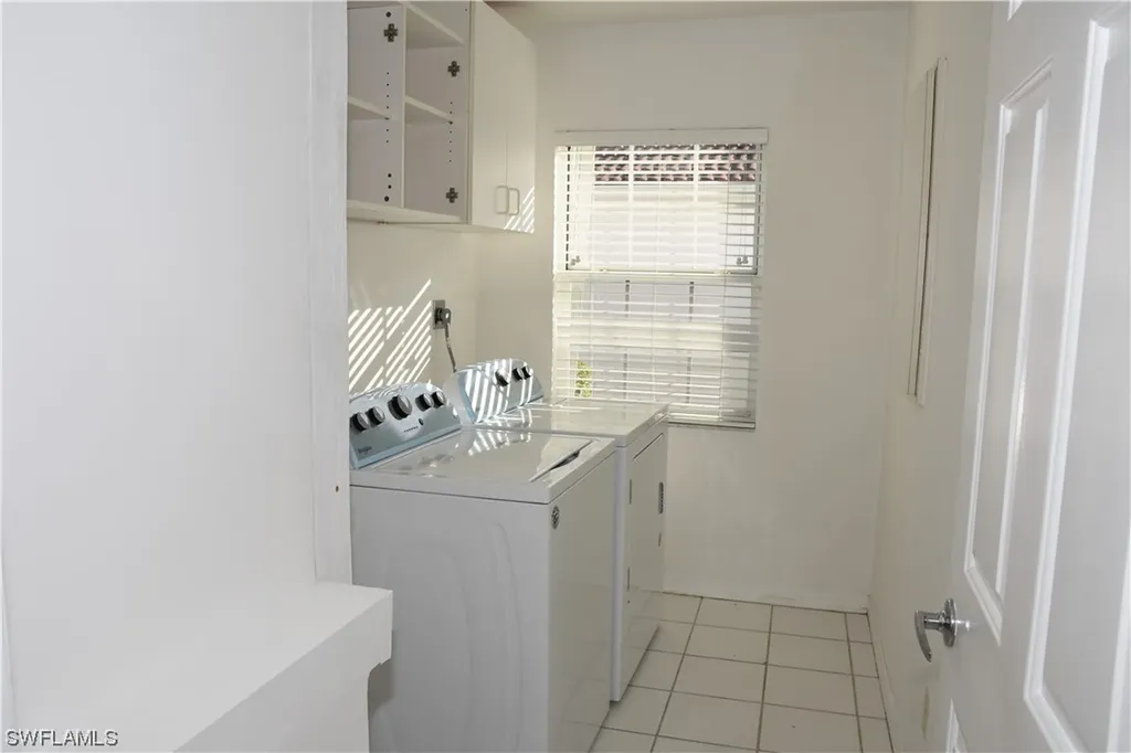 319 Melrose Place Naples FL 34104