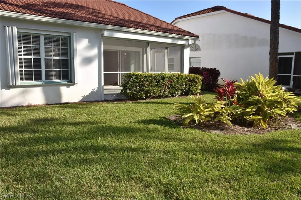 319 Melrose Place Naples FL 34104