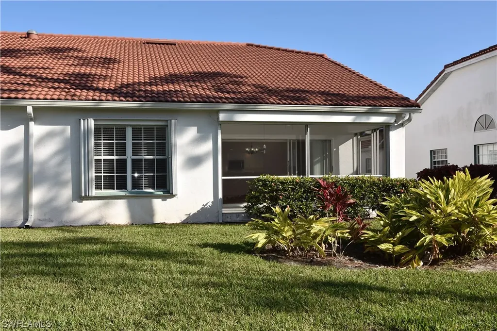 319 Melrose Place Naples FL 34104