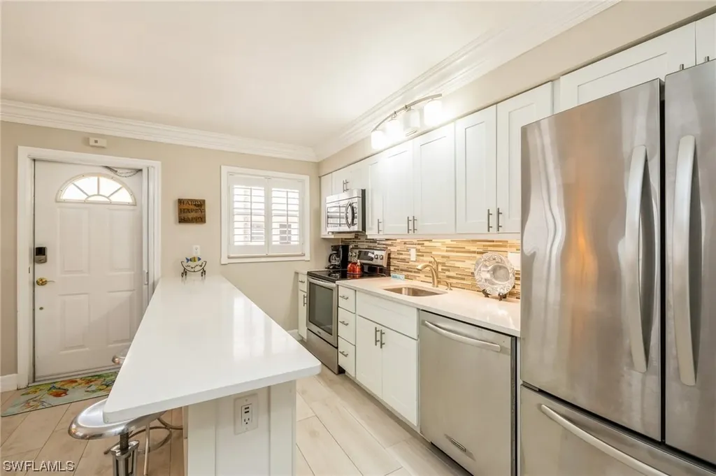980 7th Avenue S Naples FL 34102