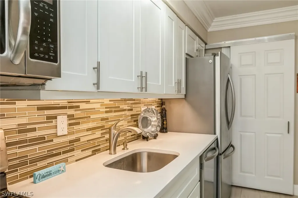 980 7th Avenue S Naples FL 34102