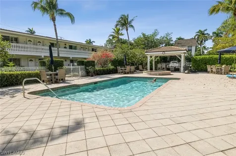 980 7TH Avenue S Naples FL 34102