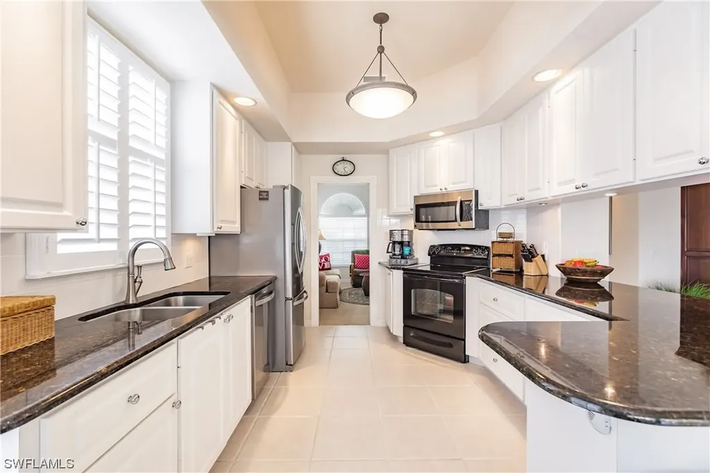 4733 Navassa Lane Naples FL 34119