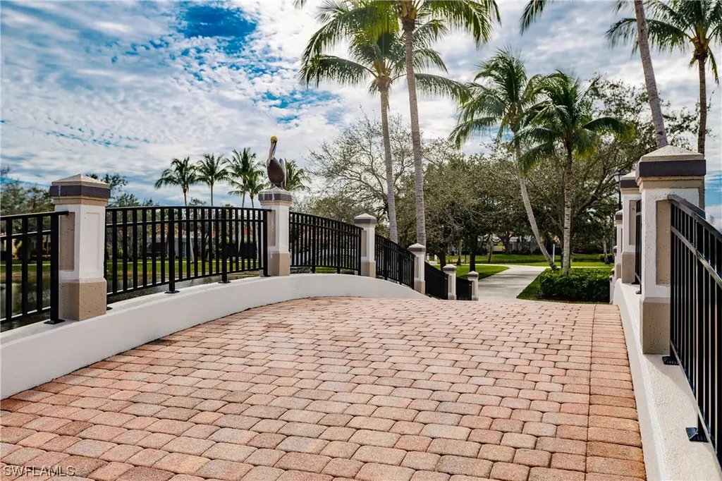4733 Navassa Lane Naples FL 34119