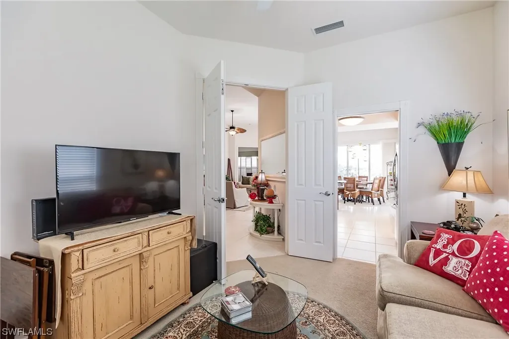 4733 Navassa Lane Naples FL 34119